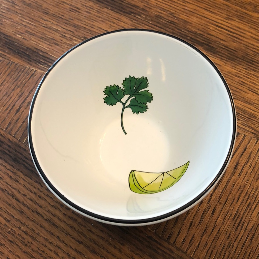 Guacamole serving dishes